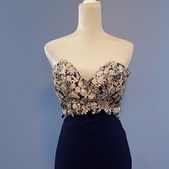 Only worn once! - Picture 2 of 2